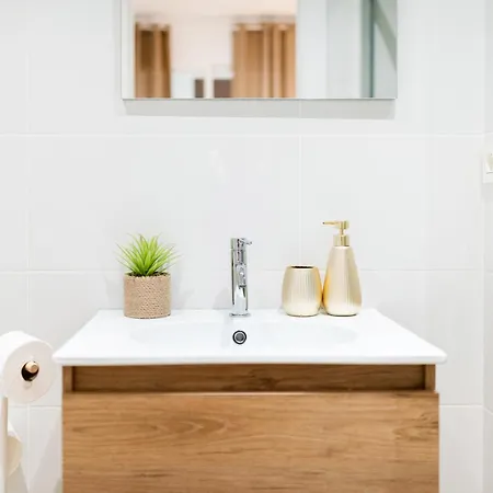 Rolando House, Free Parking Appartement